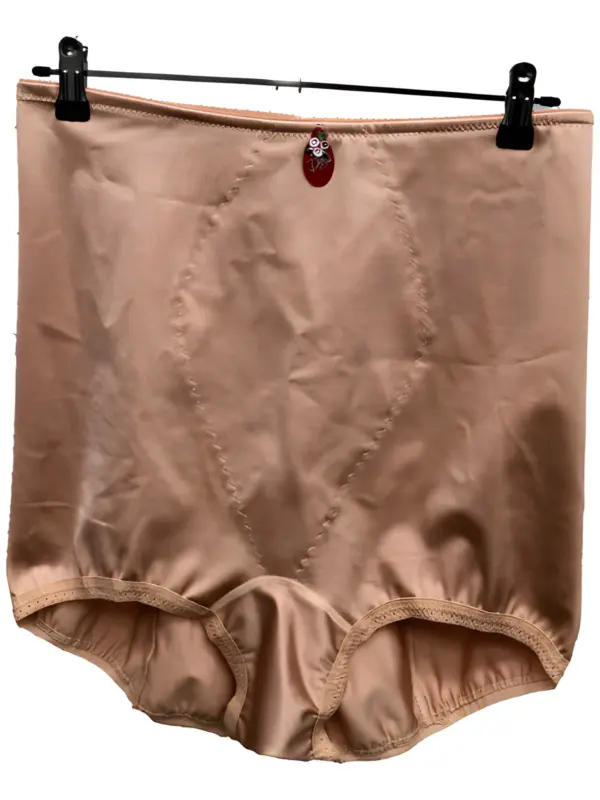 1075 Faja Dolly